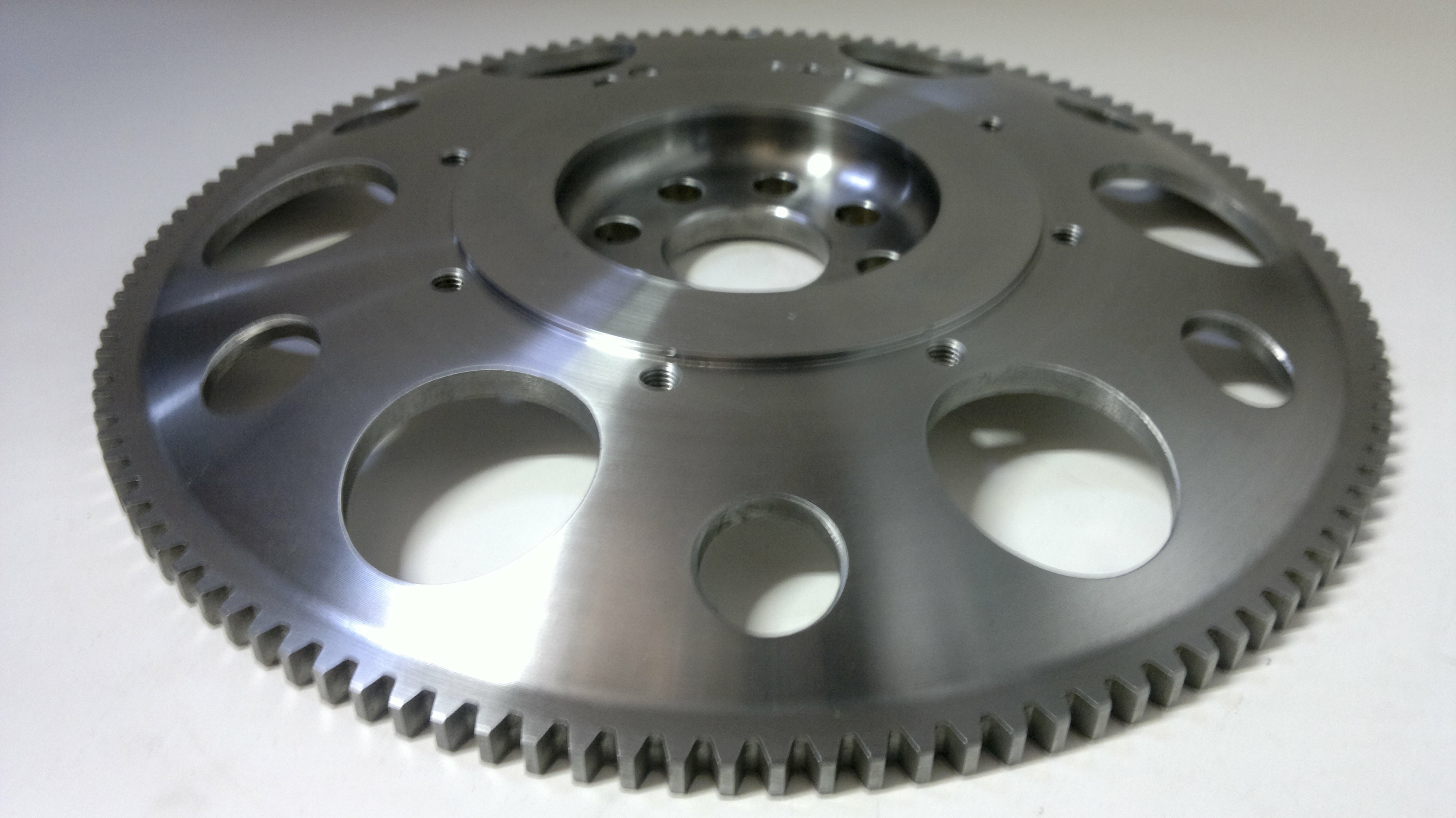 Volante de motor TTV aligerado para Toyota 3S-GE embrague 140mmArray