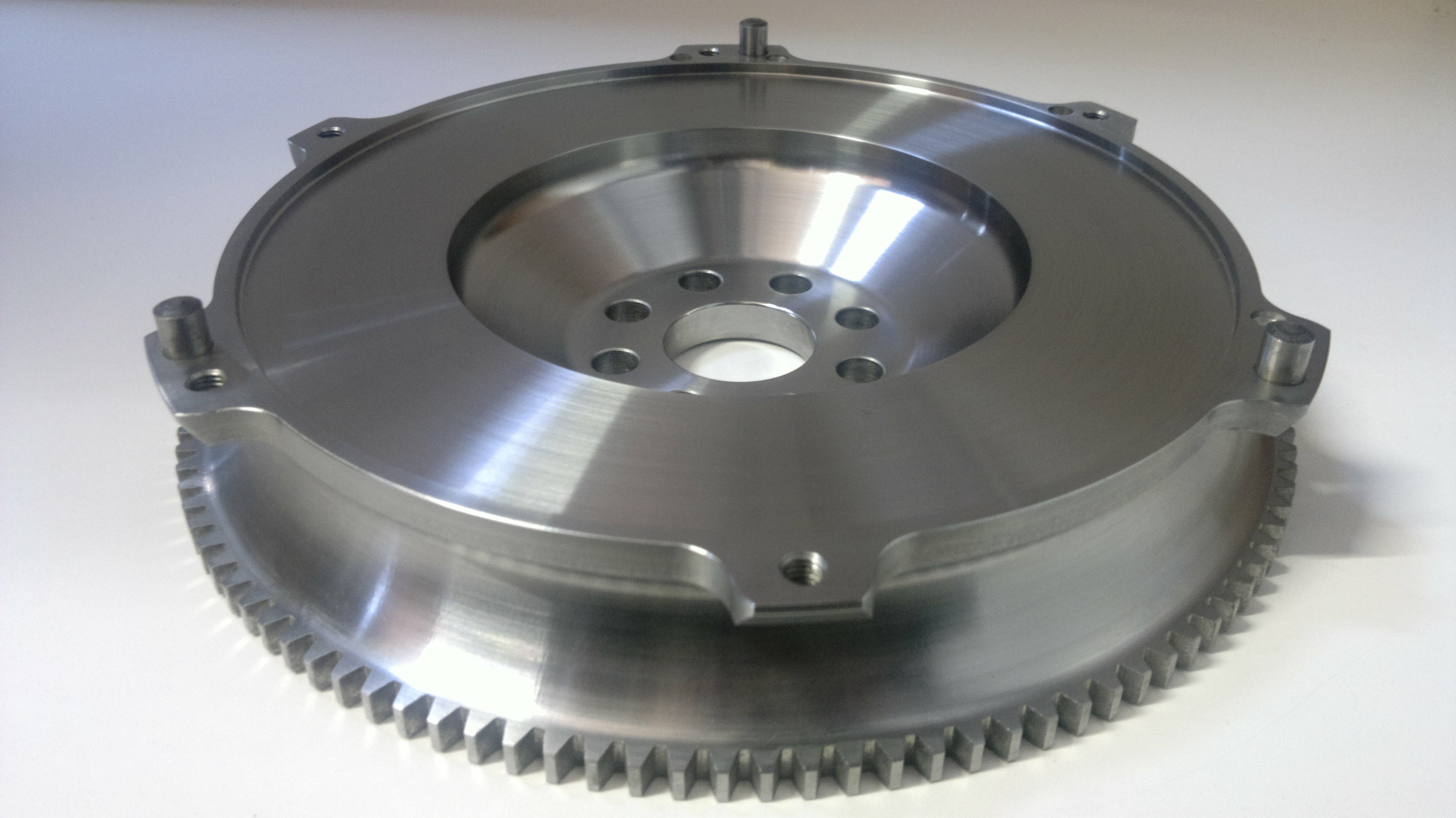 Volante de motor TTV aligerado para BMW E34 M30B35 embrague estándarArray