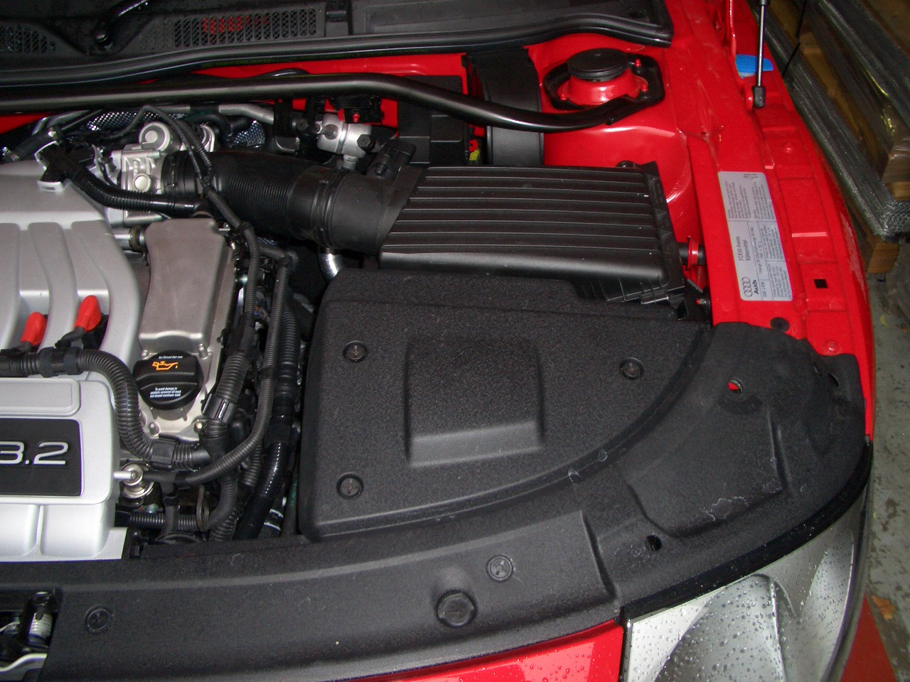 Kit de admissão direta PIPERCROSS para Audi TT Mk 1 3.2 V6 04/03 - 08/06Array