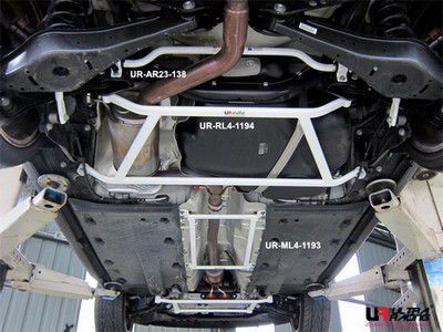 Barra estabilizadora VW Golf 5/6 GTI /Scirocco/Passat CC TRASArray