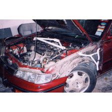 Barra de suporte superior dianteira Honda Accord 94-97 2D 3 pontos