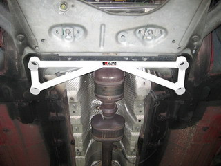 Renault Clio C 05+ Reforço dianteiro de 4 pontos com estrutura em H/barra dianteiraArray