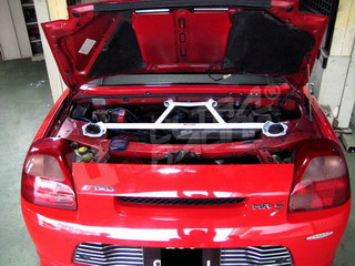 Toyota MR2/MRS 01-03 Barra de maletero de 4 puntosArray