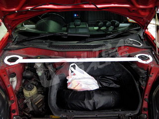 Travesaño superior Delantero Toyota MR2/MRS 01-03Array