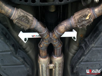 Nissan 350Z 02-08 Reforço lateral inferior traseiro e central de 2 pontosArray