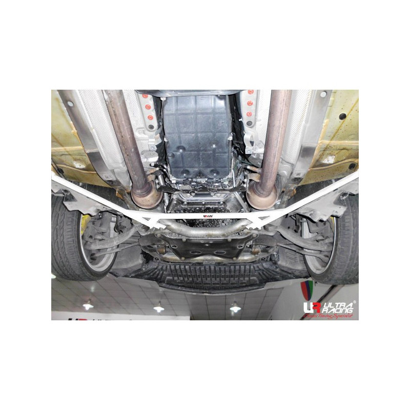 Reforço do quadro dianteiro H/barra Mercedes Classe C/AMG 07+ W204 4 pontosArray