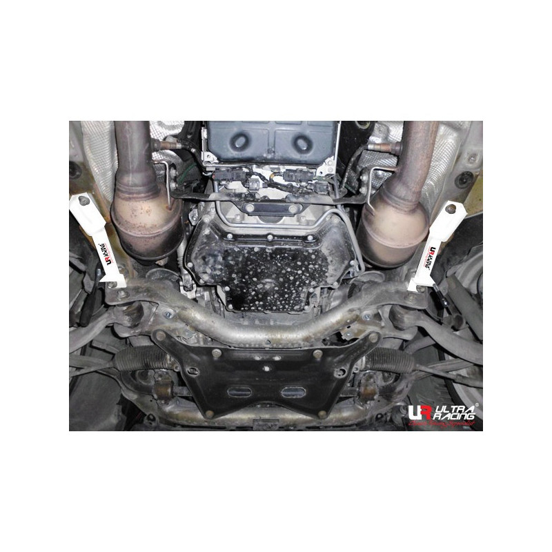 Ligação inferior lateral e traseira mediana Mercedes Classe C/ AMG 07+ W204 2x2 pontosArray