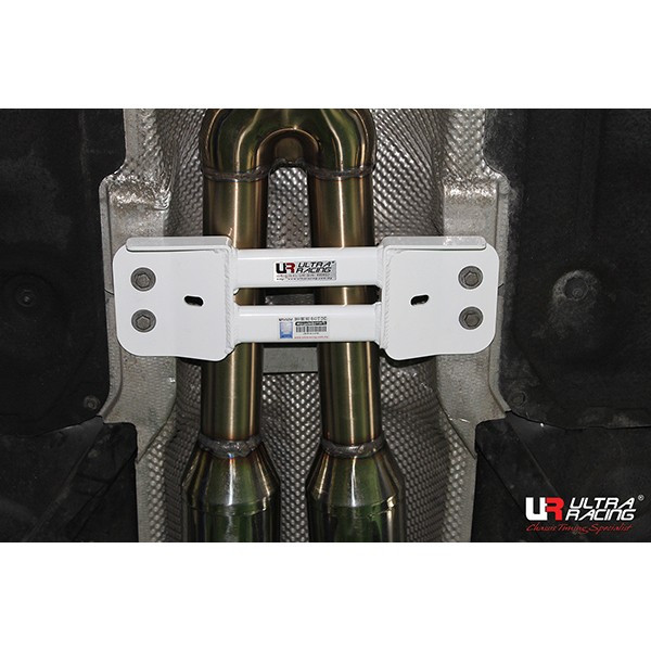 Refuerzo inferior central 2 pts BMW M3 E92 07-13Array