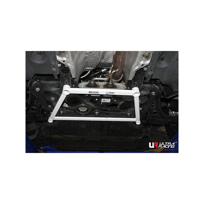 Refuerzo en H/barra de cuadro delantero VW Golf 7 2.0TDI 4 puntosArray