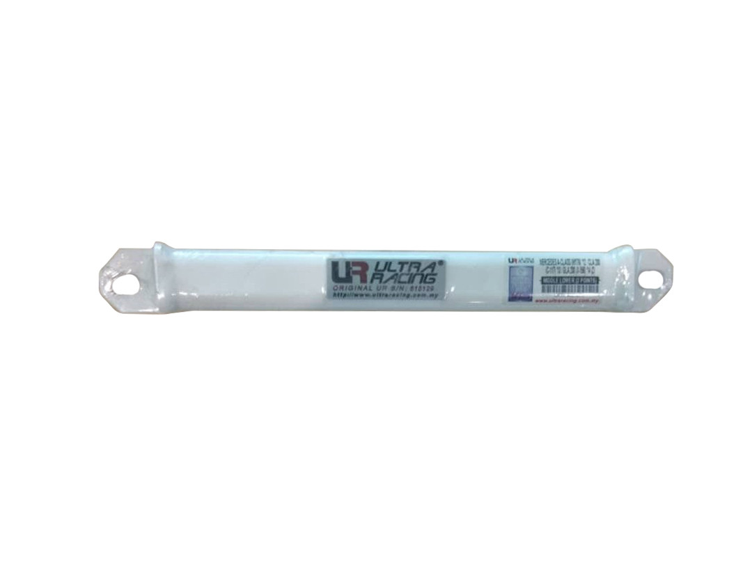 Reforço central inferior 2 pontos Mercedes A250 / AMG 13+ W176Array