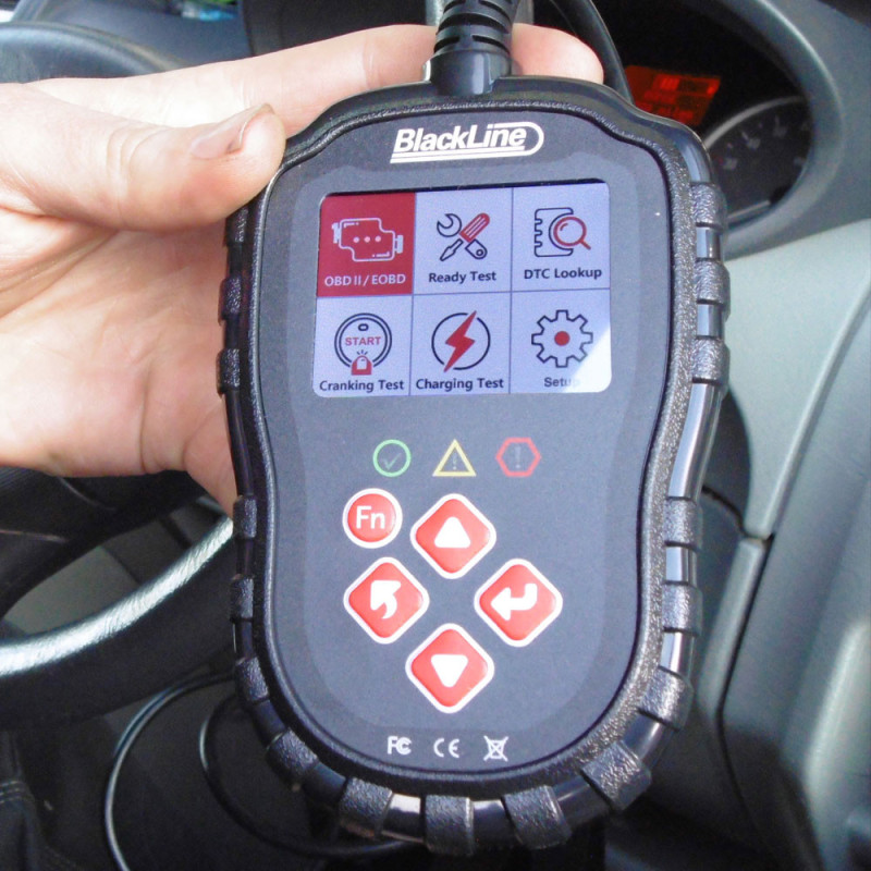 Herramienta de diagnóstico OBDII con pantalla color 2,4 pulgadasArray