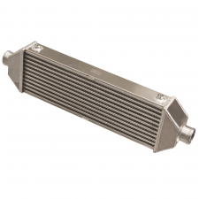 Intercooler universal FORGE Tipo 04 - 2 conexiones laterales centradas - 680x80x200mm