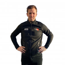 Chaqueta GT2i / Yohan Rossel