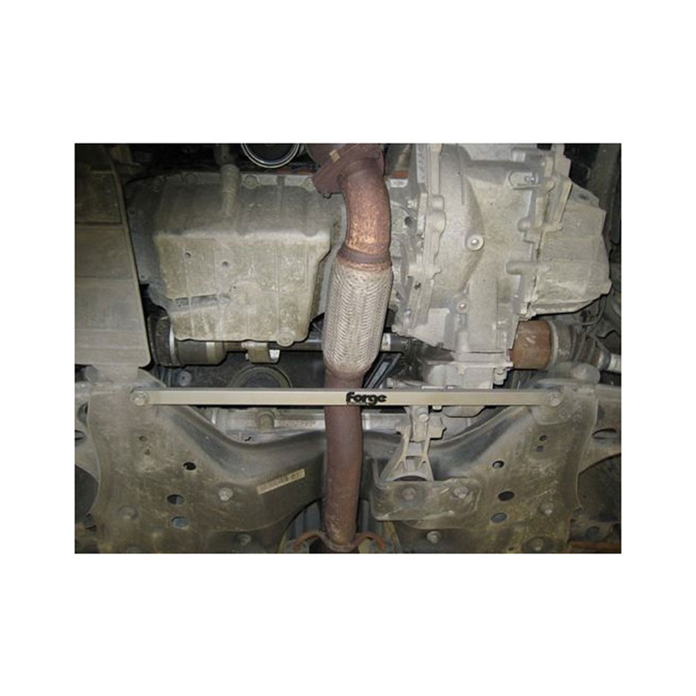 Refuerzo de subchasis Forge para Opel Corsa D (incluido modelo OPC)Array