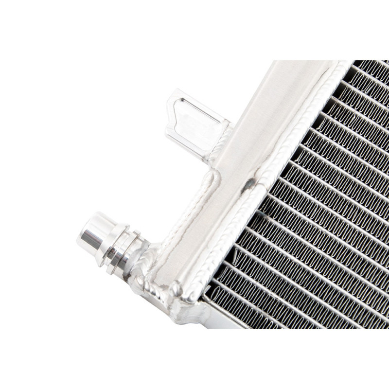 Radiador de sobrealimentação Toyota Supra A90 BMW Z4Array