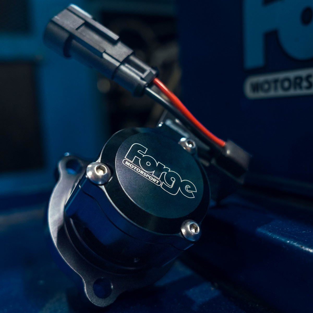 Válvula de descarga FORGE E-DV de circuito fechado para Mercedes AMG A35, Ford Focus/FiestaArray