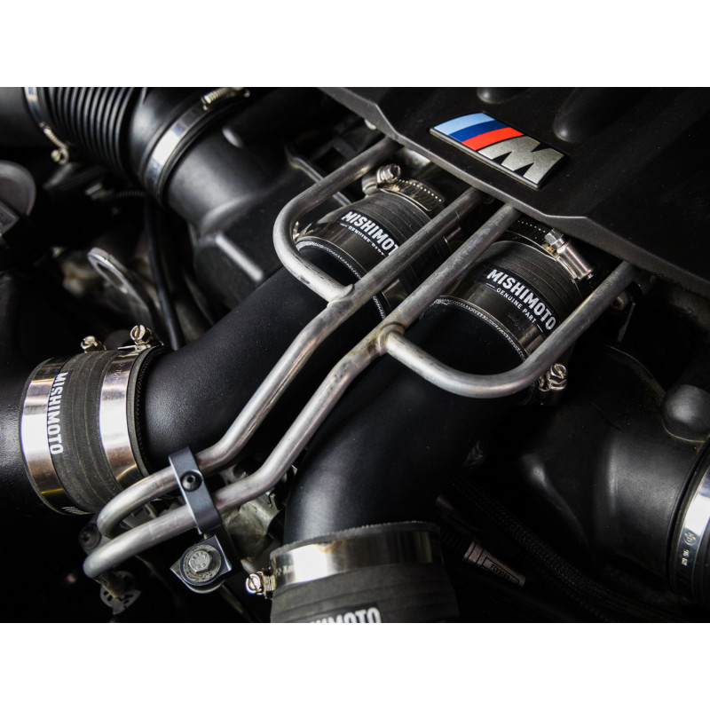 Tubo de sobrealimentação Mishimoto para BMW M5/M6 F1X (2012-2018)Array