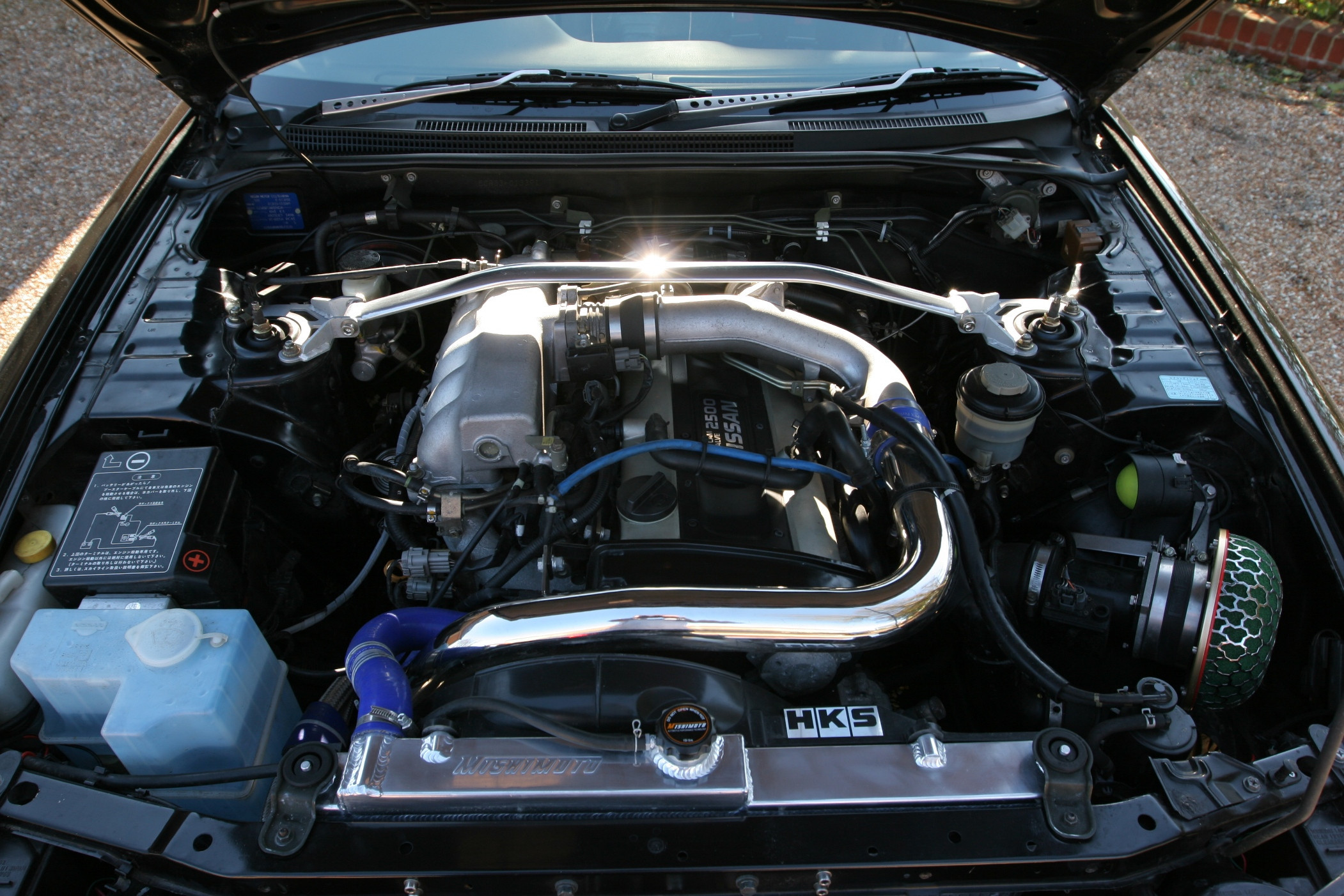 Radiador de água em alumínio MISHIMOTO para Nissan Skyline R33 (1995-1998)Array