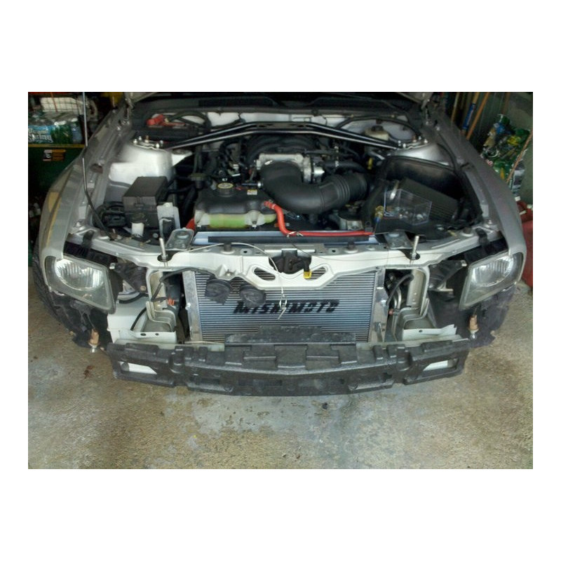 Radiador de água em alumínio MISHIMOTO para Ford Mustang MK5 (2005-2014)Array