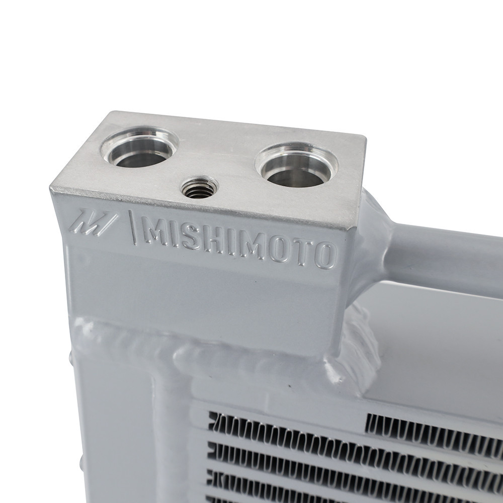 Radiador de óleo MISHIMOTO para BMW M5/M6 E6x (2006-2010)Array