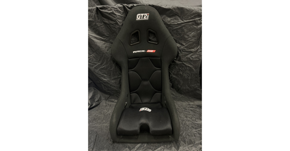 Asiento baquet GT2i FIA Race -02L - V2 Fibra 31/12/2029 Producto reacondicionado
