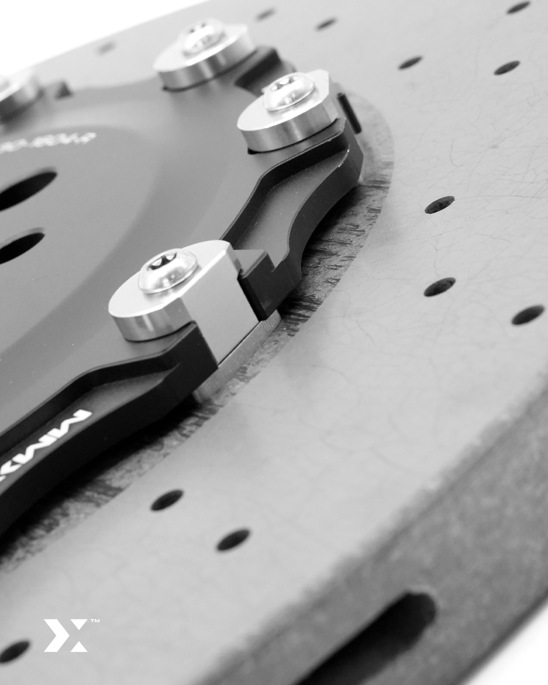 Disco del freno trasero de carbono-cerámica para BMW M2 G87, M3 G80 y M4 G82 de MMX Performance MMR30-1604RArray