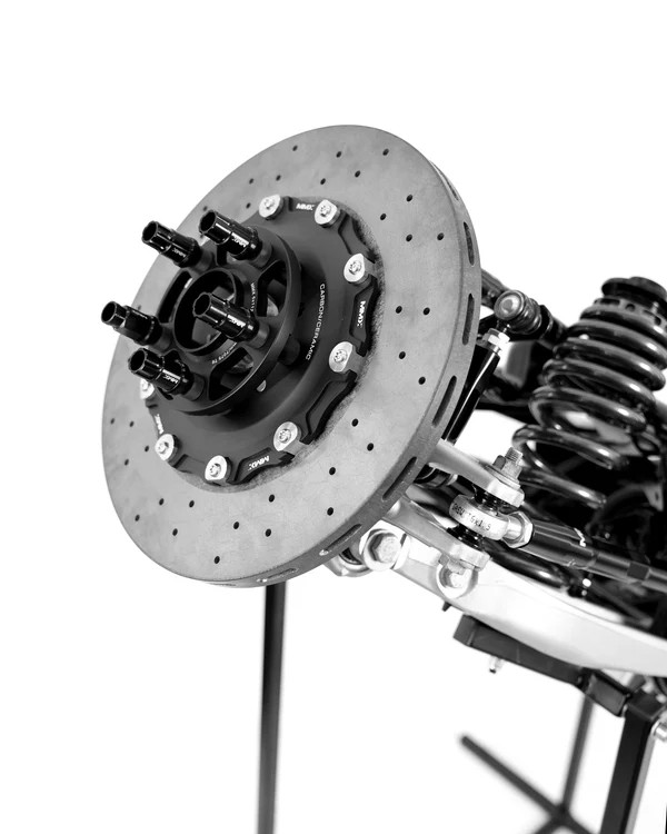 Discos de freio traseiros em carbono-cerâmica para BMW M2 G87, M3 G80 e M4 G82 – MMX Performance MMR30-1604RArray