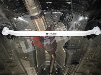Barra anti-aproximação inferior dianteira ULTRA RACING para Honda Accord 03-08 2D/4D 2.4Array