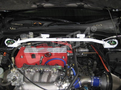 Barra antiacercamiento superior delantera 4 puntos ULTRA RACING Honda Integra 01-06 DC5Array