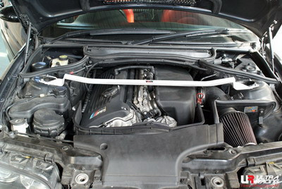 Barra antiacercamiento superior delantera ULTRA RACING BMW 3-Series E46 M3 3.2 01-06Array