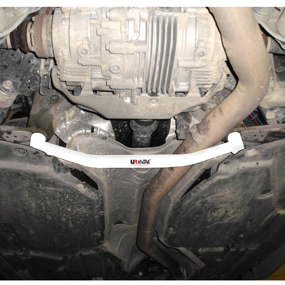 Barra anti-aproximación inferior trasera 2 puntos ULTRA RACING BMW X6 E71 3.0T 08+Array