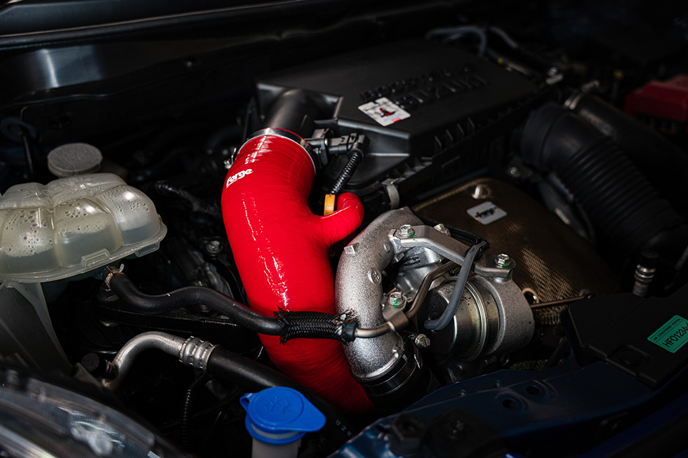 Adaptador para turbo FORGE para o Suzuki Swift HybridArray